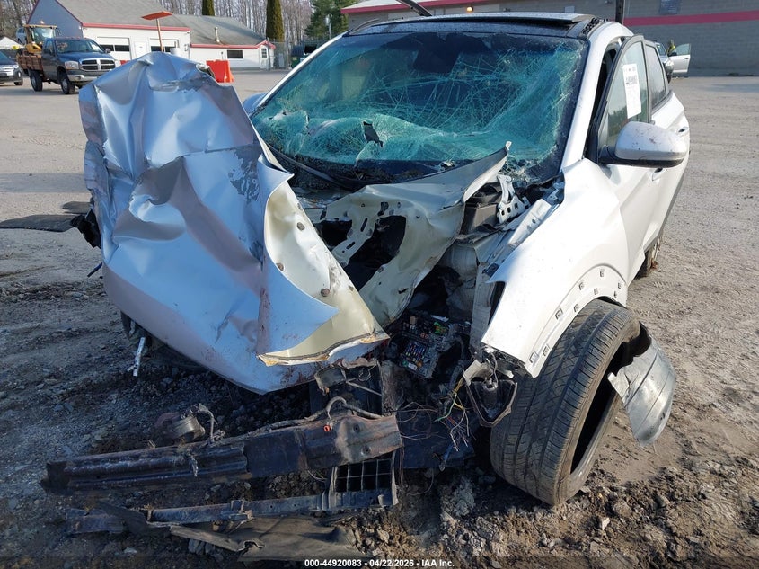 2017 Hyundai Tucson VIN KM8J3CA25HU570038 IAAI salvage auction — ROLLOVER, Salvage (Maine), sold $275 on 2026-07-27 (photo 6)