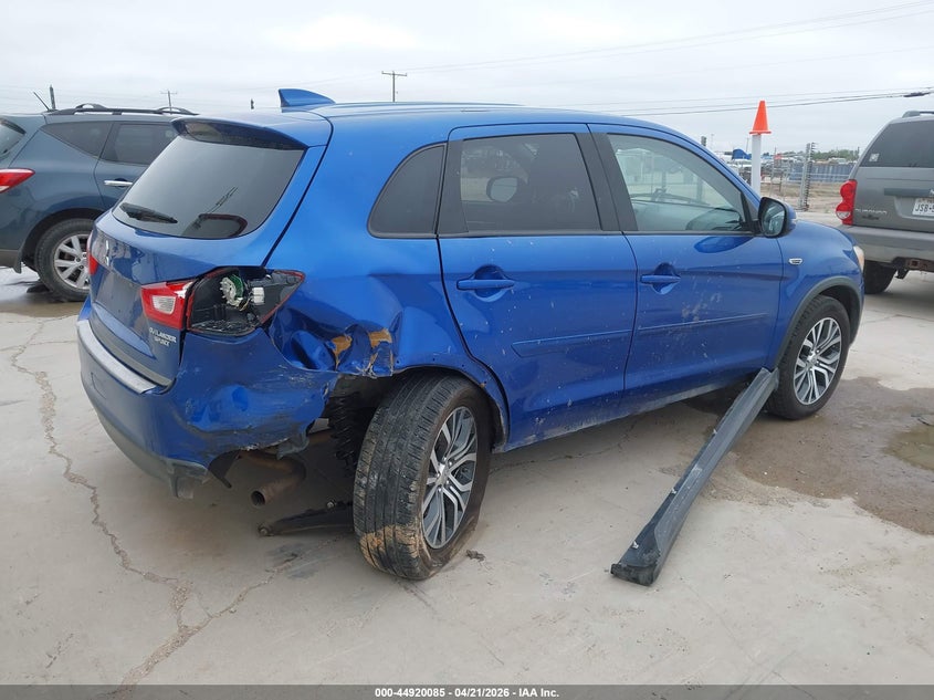 2017 Mitsubishi Outlander VIN JA4AP3AU7HZ027295 IAAI salvage auction — RIGHT REAR, Salvage Title, sold $725 on 2026-07-09 (photo 4)