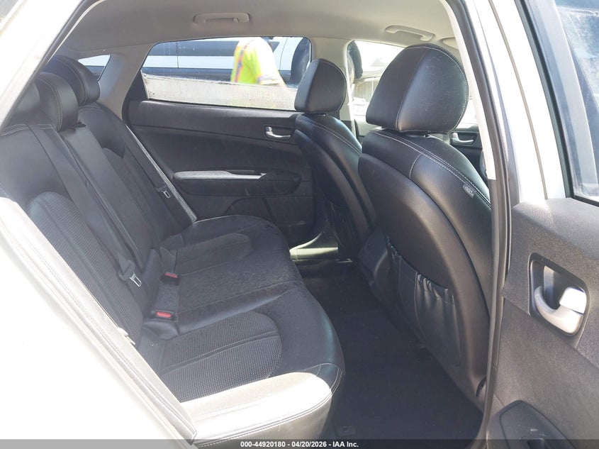 2016 Kia Optima VIN 5XXGT4L36GG019129 IAAI salvage auction — NORMAL WEAR, Salvage (Idaho), sold $900 on 2026-07-29 (photo 8)
