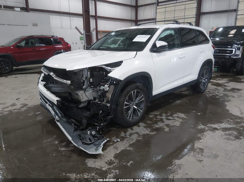 2019 Toyota Highlander VIN 5TDBZRFH5KS742443 IAAI salvage auction — FRONT END, Salvage (Idaho), sold $4,250 on 2026-07-10 (photo 2)