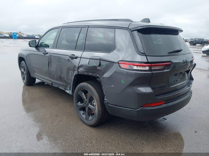 2023 Jeep Grand cherokee VIN 1C4RJKAG7P8752110 IAAI salvage auction — FRONT & REAR, Salvage Title, sold $8,850 on 2026-07-30 (photo 3)