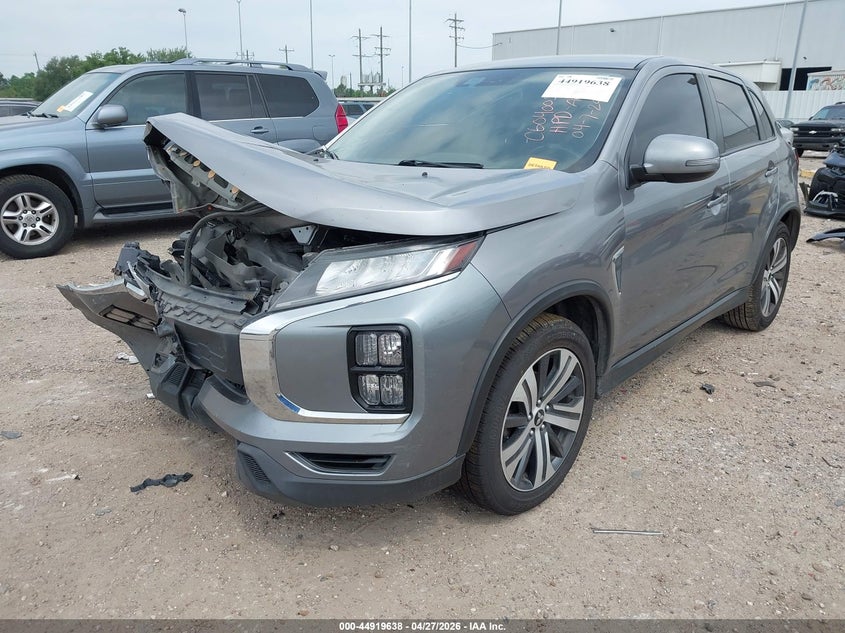 2021 Mitsubishi Outlander VIN JA4ARUAU2MU017670 IAAI salvage auction — FRONT END, Salvage (Texas), sold $25 on 2026-07-30 (photo 2)