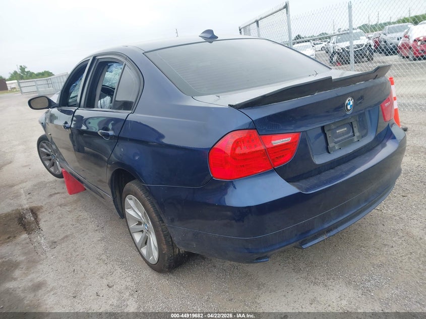 2011 BMW 3er VIN WBAPH5C55BA444593 IAAI salvage auction — FRONT END, Clear (Oklahoma), sold $425 on 2026-07-07 (photo 3)