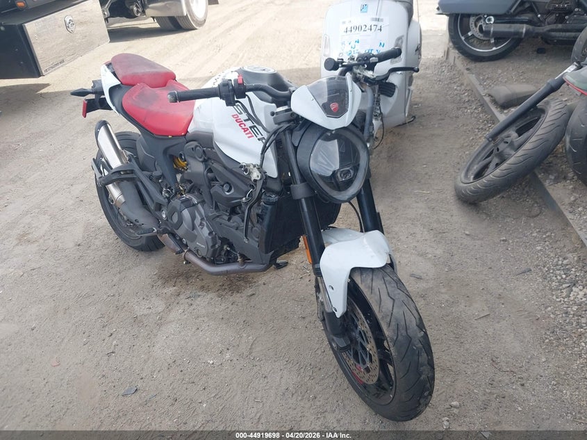 2024 Ducati Monster VIN ZDMMAMDT9RB009649 IAAI salvage auction — THEFT, Salvage (California), sold $3,300 on 2026-07-07 (photo 1)