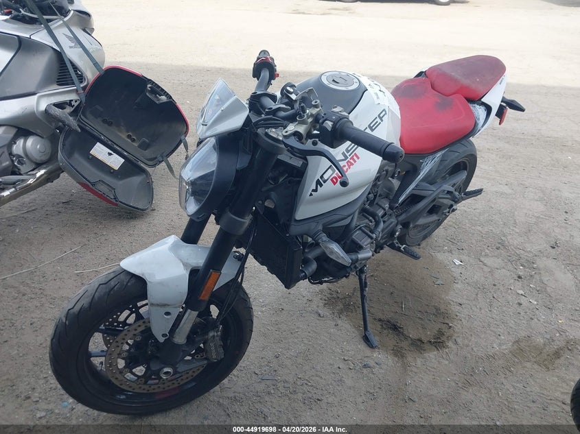 2024 Ducati Monster VIN ZDMMAMDT9RB009649 IAAI salvage auction — THEFT, Salvage (California), sold $3,300 on 2026-07-07 (photo 2)