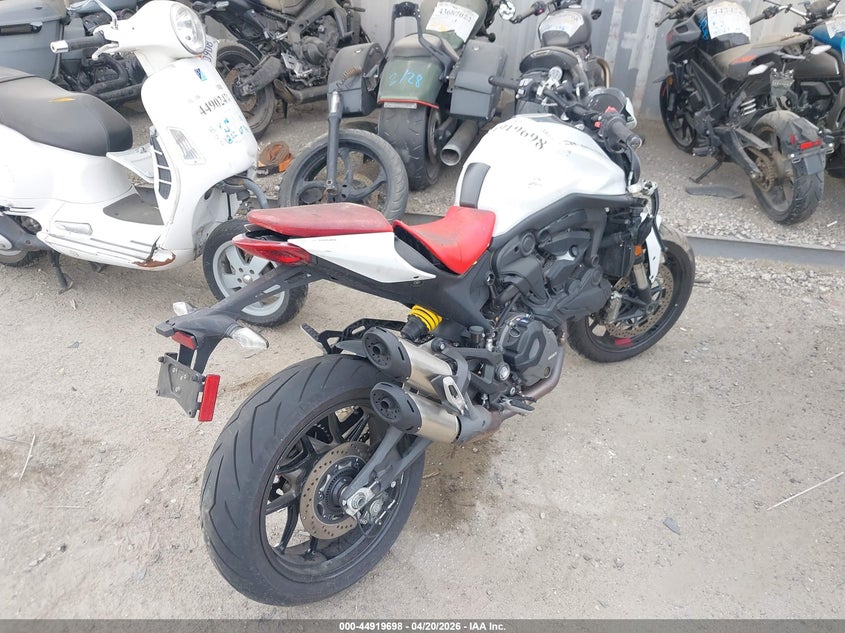 2024 Ducati Monster VIN ZDMMAMDT9RB009649 IAAI salvage auction — THEFT, Salvage (California), sold $3,300 on 2026-07-07 (photo 4)