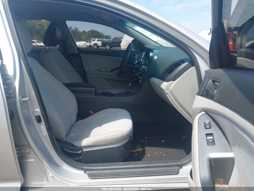 2015 Kia Optima VIN 5XXGM4A72FG395506 IAAI salvage auction — THEFT, Salvage (Mississippi), sold $550 on 2026-07-29 (photo 5)