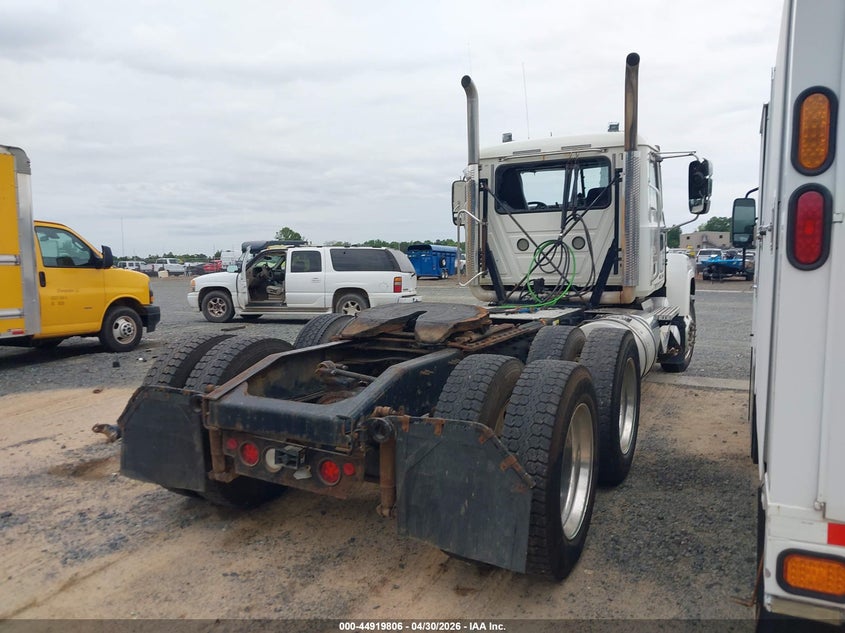 2016 Mack 600 rd600 VIN 1M1AN07Y5GM024749 IAAI salvage auction — ROLLOVER, Salvage (North Carolina), sold $7,300 on 2026-08-12 (photo 4)