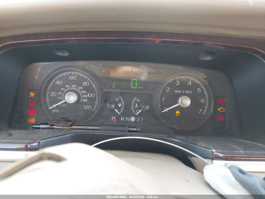 2006 Lincoln TOWN CAR VIN 1LNHM81WX6Y609529 IAAI salvage auction — FRONT END, Salvage (Idaho), sold $600 on 2026-07-09 (photo 7)