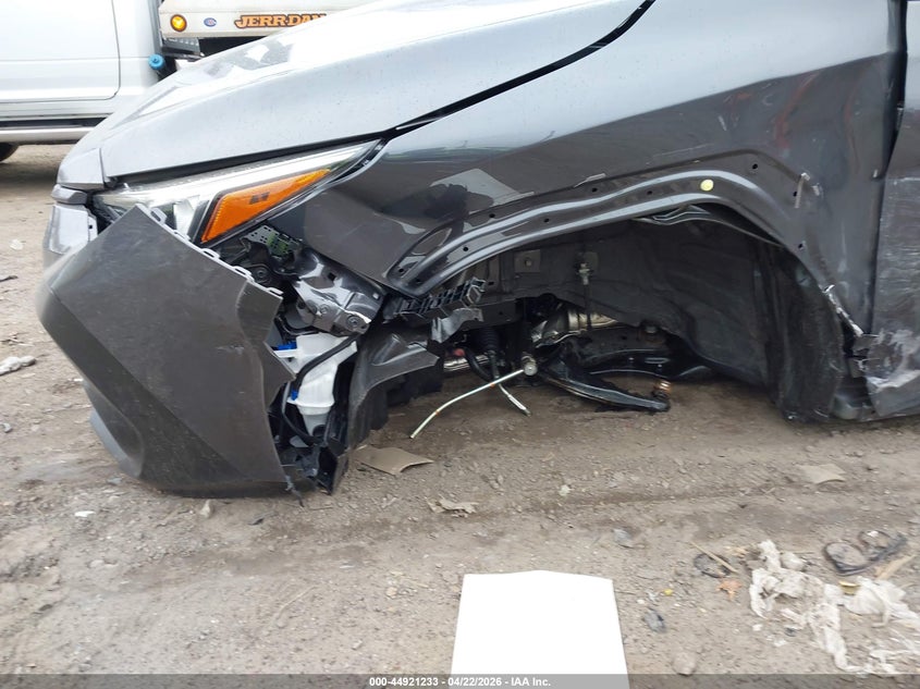 2026 Subaru Xv VIN 4S4GUHD65T3725477 IAAI salvage auction — LEFT SIDE, Salvage Title, sold $8,100 on 2026-07-18 (photo 6)