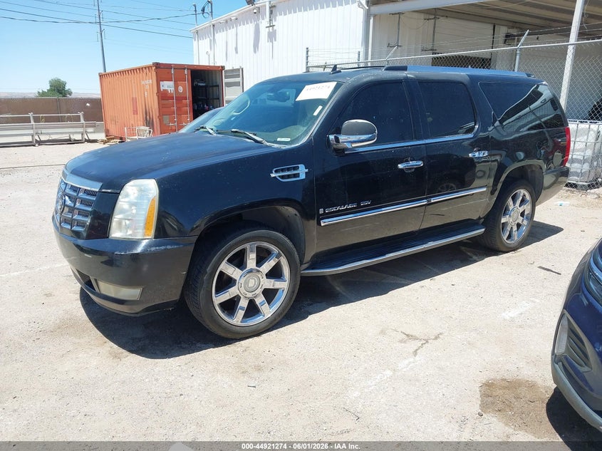 2007 Cadillac Escalade esv VIN 1GYFK66857R319365 IAAI salvage auction — NORMAL WEAR, Clear (Arizona), sold $1,350 on 2026-08-01 (photo 2)