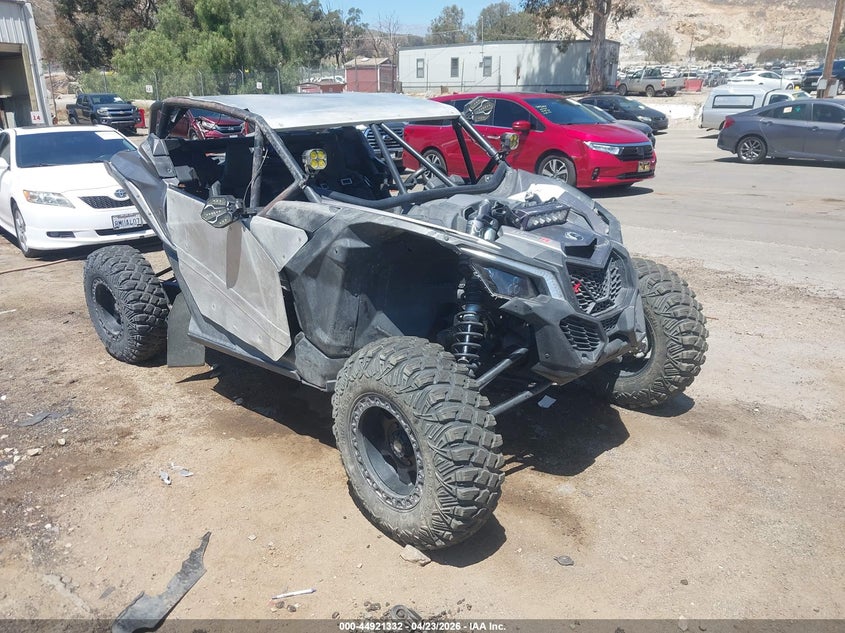 2018 Can-am/ brp Maverick VIN 3JBVDAW27JK000065 IAAI salvage auction — ROLLOVER, Salvage (California), sold $7,950 on 2026-07-28 (photo 1)