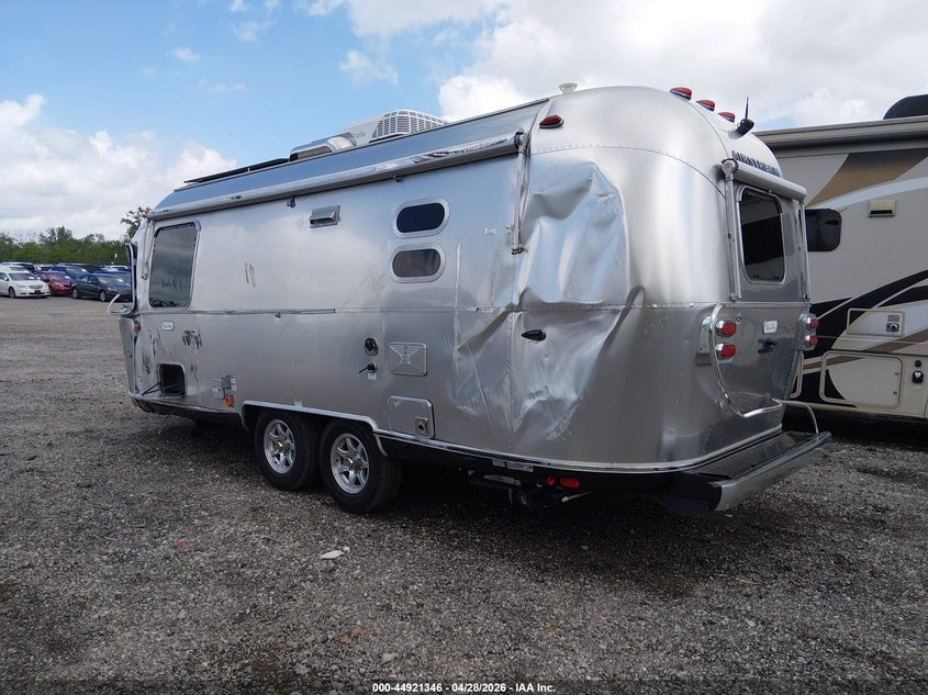 2025 Airstream Other VIN 1STK9AG28SJ574291 IAAI salvage auction — FRONT END, Salvage (Kentucky), sold $9,150 on 2026-07-08 (photo 3)