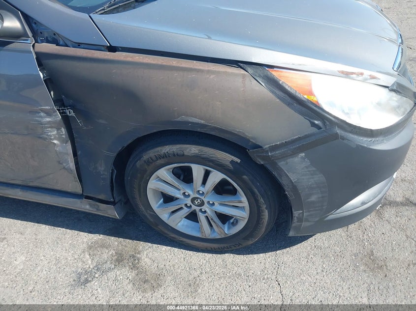 2014 Hyundai Sonata VIN 5NPEB4AC8EH930447 IAAI salvage auction — RIGHT SIDE, Salvage Title, sold $1,425 on 2026-07-06 (photo 6)