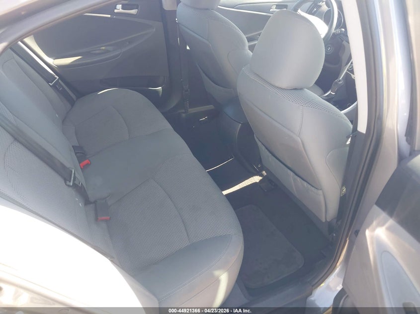 2014 Hyundai Sonata VIN 5NPEB4AC8EH930447 IAAI salvage auction — RIGHT SIDE, Salvage Title, sold $1,425 on 2026-07-06 (photo 8)