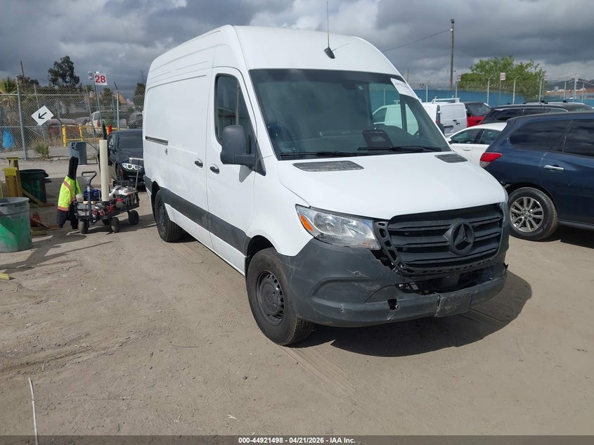 2025 Mercedes-benz Sprinter VIN W1Y4NBHY8ST202686 IAAI salvage auction — FRONT END, Salvage (California), sold $22,450 on 2026-07-22 (photo 1)
