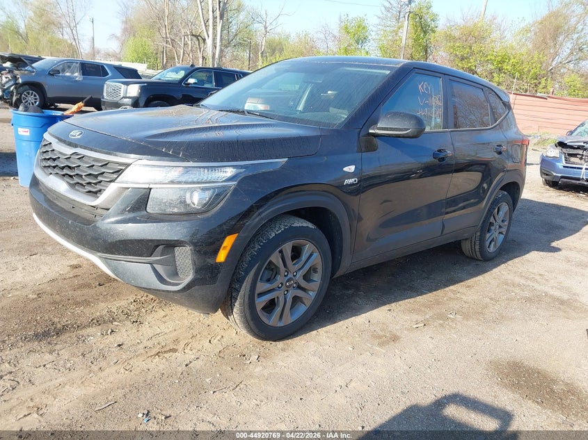 2021 Kia Seltos VIN KNDEPCAA8M7110382 IAAI salvage auction — REAR END, Scrap (Michigan), sold $4,425 on 2026-07-16 (photo 2)