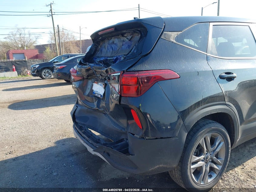 2021 Kia Seltos VIN KNDEPCAA8M7110382 IAAI salvage auction — REAR END, Scrap (Michigan), sold $4,425 on 2026-07-16 (photo 6)