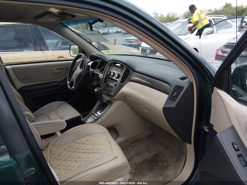 2003 Toyota Highlander VIN JTEGD21A230068029 IAAI salvage auction — NORMAL WEAR, Clear (Michigan), sold $25 on 2026-07-29 (photo 5)