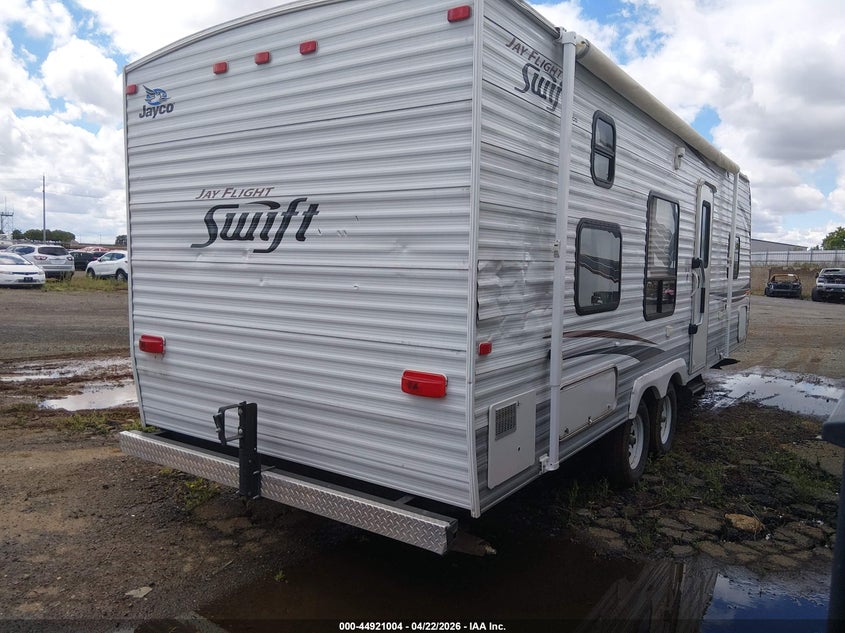 2012 Jayco Jay flight VIN 1UJBJ0BN3C77B0080 IAAI salvage auction — THEFT, Salvage (California), sold $1,250 on 2026-09-23 (photo 4)