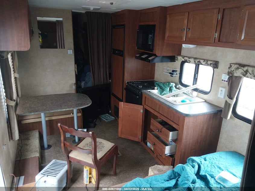 2012 Jayco Jay flight VIN 1UJBJ0BN3C77B0080 IAAI salvage auction — THEFT, Salvage (California), sold $1,250 on 2026-09-23 (photo 7)