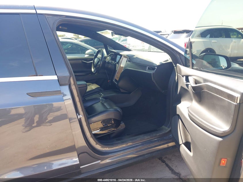 2016 Tesla Model x VIN 5YJXCAE26GF001929 IAAI salvage auction — REAR END, Salvage (Arizona), sold $5,700 on 2026-07-28 (photo 5)