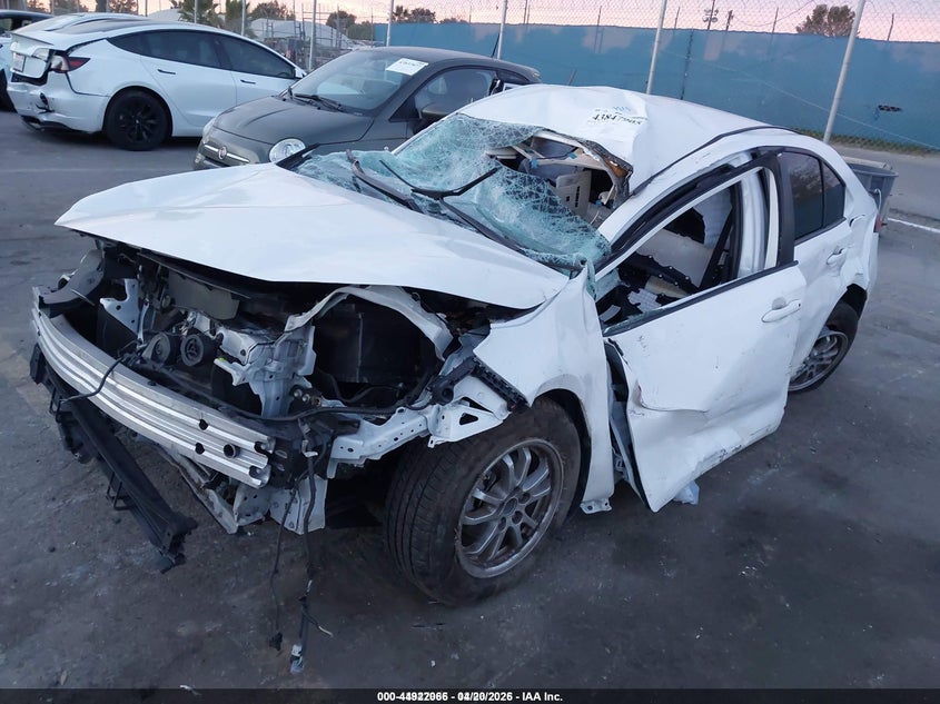 2022 Toyota Corolla VIN JTDEAMDE6N3001773 IAAI salvage auction — ROLLOVER, Wait Title, sold $275 on 2026-07-22 (photo 2)