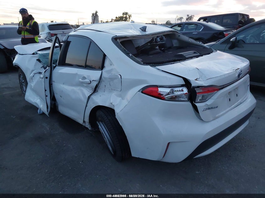 2022 Toyota Corolla VIN JTDEAMDE6N3001773 IAAI salvage auction — ROLLOVER, Wait Title, sold $275 on 2026-07-22 (photo 3)