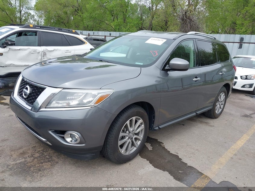 2015 Nissan Pathfinder VIN 5N1AR2MM2FC638255 IAAI salvage auction — FRONT END, Salvage (Utah), sold $1,600 on 2026-07-09 (photo 2)