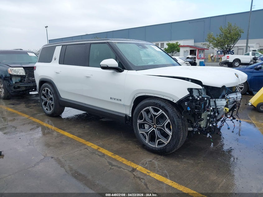 2026 Rivian R1s VIN 7PDSGCBA1TN085796 IAAI salvage auction — FRONT END, Salvage (California), sold $27,850 on 2026-08-10 (photo 1)