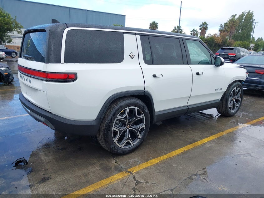 2026 Rivian R1s VIN 7PDSGCBA1TN085796 IAAI salvage auction — FRONT END, Salvage (California), sold $27,850 on 2026-08-10 (photo 4)