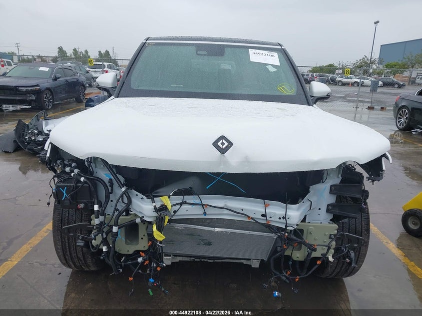 2026 Rivian R1s VIN 7PDSGCBA1TN085796 IAAI salvage auction — FRONT END, Salvage (California), sold $27,850 on 2026-08-10 (photo 6)