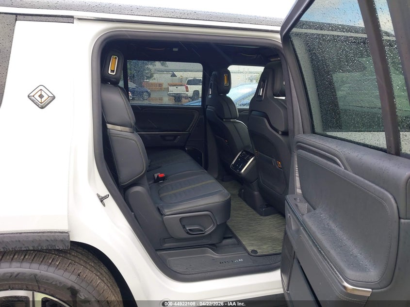 2026 Rivian R1s VIN 7PDSGCBA1TN085796 IAAI salvage auction — FRONT END, Salvage (California), sold $27,850 on 2026-08-10 (photo 8)
