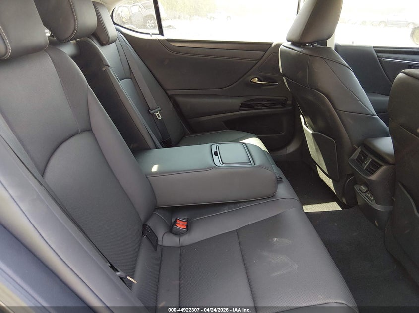 2025 Lexus ES VIN 58ADZ1B15SU210337 IAAI salvage auction — FRONT END, Salvage Title, sold $21,950 on 2026-07-21 (photo 8)