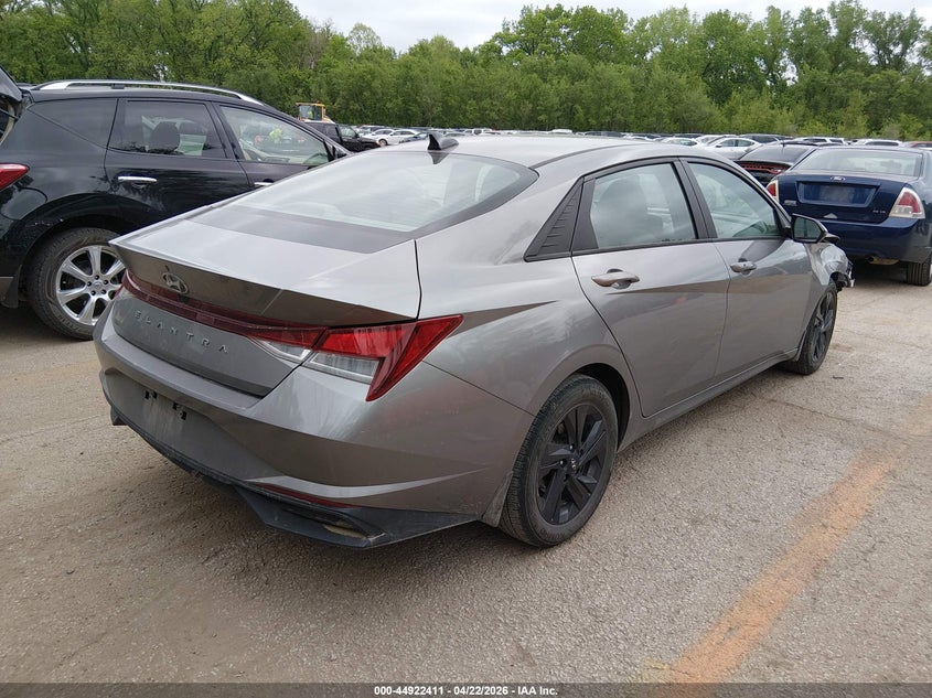 2022 Hyundai Elantra VIN KMHLM4AG1NU357428 IAAI salvage auction — FRONT END, Salvage (Kentucky), sold $1,600 on 2026-07-22 (photo 4)
