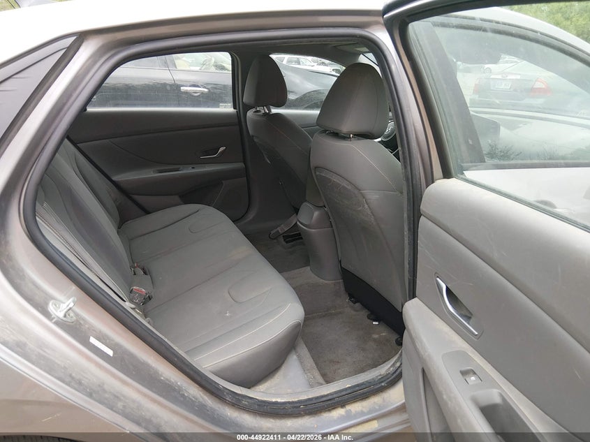 2022 Hyundai Elantra VIN KMHLM4AG1NU357428 IAAI salvage auction — FRONT END, Salvage (Kentucky), sold $1,600 on 2026-07-22 (photo 8)