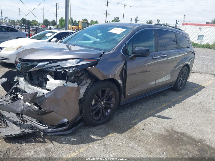 2021 Toyota Sienna VIN 5TDDRKEC6MS014039 IAAI salvage auction — FRONT END, Salvage (California), sold $14,500 on 2026-07-07 (photo 2)