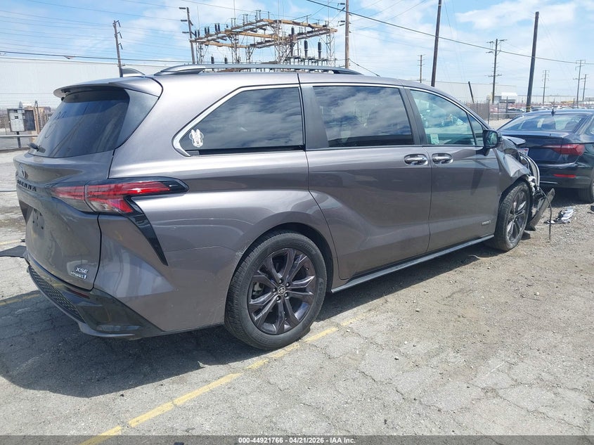 2021 Toyota Sienna VIN 5TDDRKEC6MS014039 IAAI salvage auction — FRONT END, Salvage (California), sold $14,500 on 2026-07-07 (photo 4)