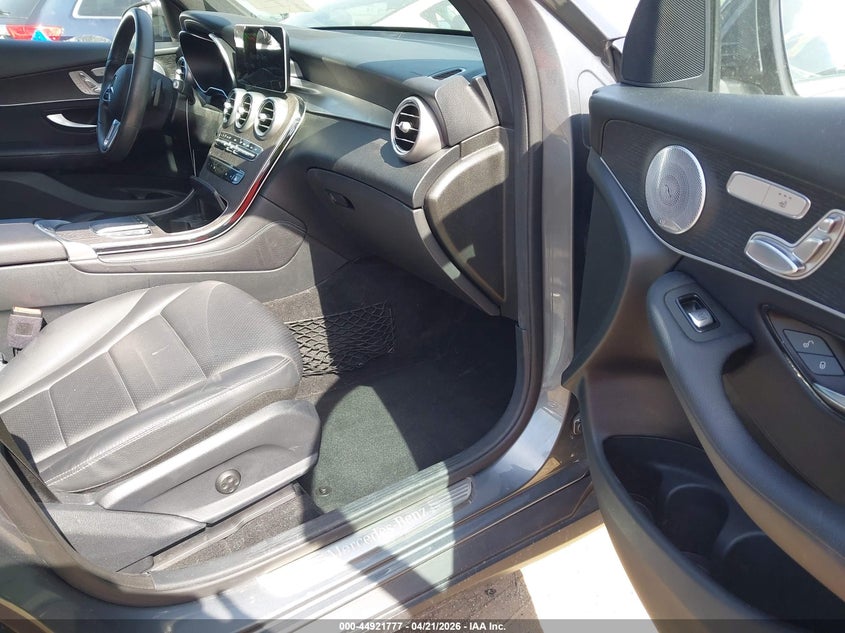 2020 Mercedes-benz Glc VIN W1N0G8EB1LF850380 IAAI salvage auction — FRONT END, Salvage Title, sold $13,200 on 2026-07-09 (photo 5)