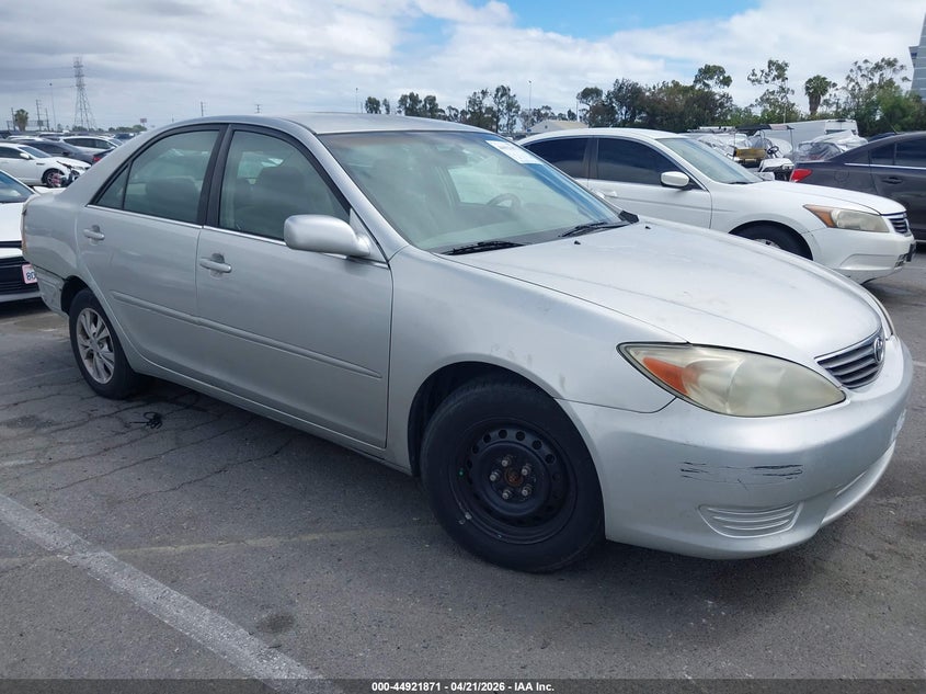 2005 Toyota Camry VIN 4T1BF30K95U602630 IAAI salvage auction — NORMAL WEAR, Salvage (Idaho), sold $575 on 2026-07-09 (photo 1)