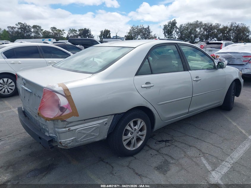 2005 Toyota Camry VIN 4T1BF30K95U602630 IAAI salvage auction — NORMAL WEAR, Salvage (Idaho), sold $575 on 2026-07-09 (photo 4)