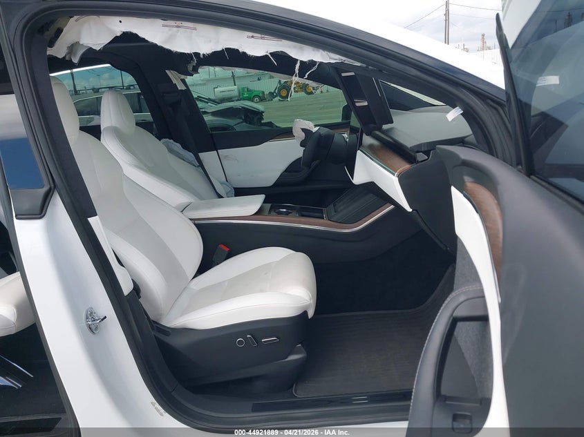 2022 Tesla Model x VIN 7SAXCBE56NF336463 IAAI salvage auction — FRONT END, Salvage Title, sold $5,100 on 2026-07-29 (photo 5)
