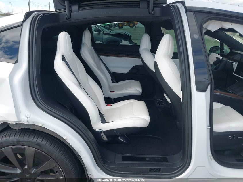 2022 Tesla Model x VIN 7SAXCBE56NF336463 IAAI salvage auction — FRONT END, Salvage Title, sold $5,100 on 2026-07-29 (photo 8)