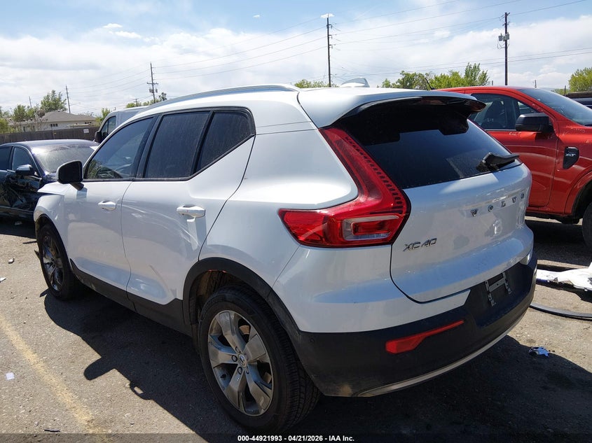 2021 Volvo Xc40 VIN YV4162UKXM2576910 IAAI salvage auction — FRONT END, Salvage (Texas), sold $4,650 on 2026-08-02 (photo 3)