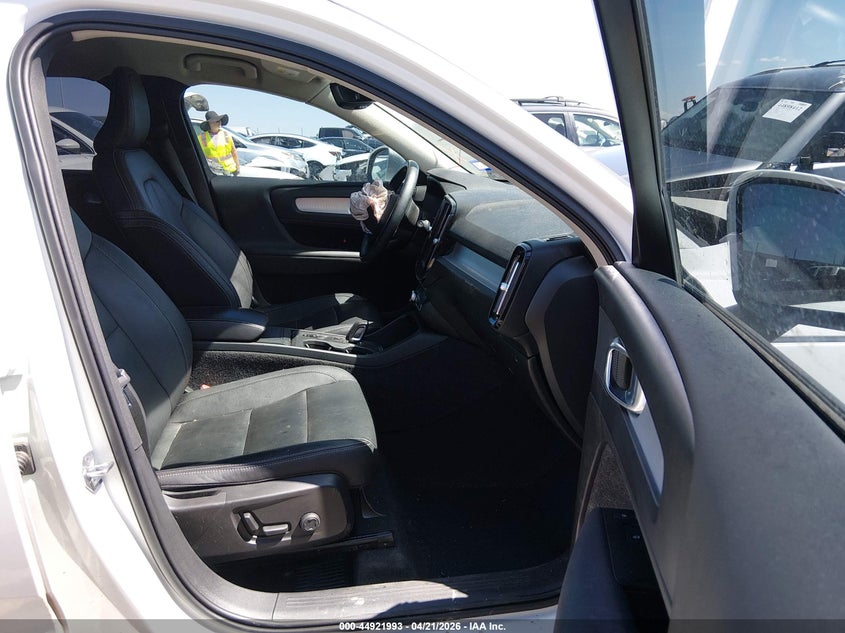 2021 Volvo Xc40 VIN YV4162UKXM2576910 IAAI salvage auction — FRONT END, Salvage (Texas), sold $4,650 on 2026-08-02 (photo 5)