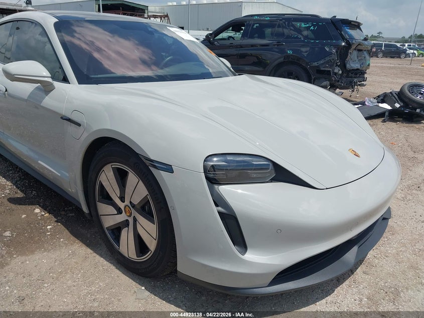 2022 Porsche Taycan VIN WP0AA2Y11NSA16037 IAAI salvage auction — UNKNOWN, Salvage (Texas), sold $125 on 2026-07-30 (photo 6)
