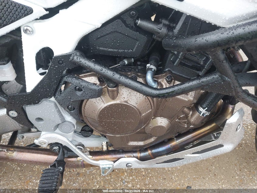 2025 Honda Crf VIN JH2SD15B2SK100449 IAAI salvage auction — FRONT END, Original (Texas), sold $7,750 on 2026-07-08 (photo 8)