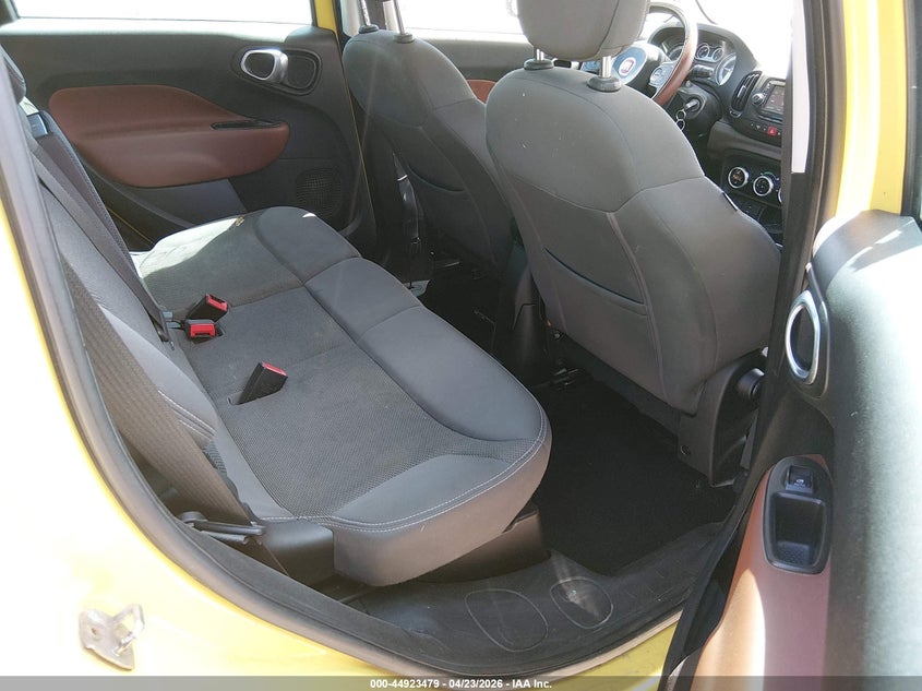 2014 Fiat 500l VIN ZFBCFADH5EZ028951 IAAI salvage auction — RIGHT SIDE, Salvage (Maine), sold $275 on 2026-07-13 (photo 8)
