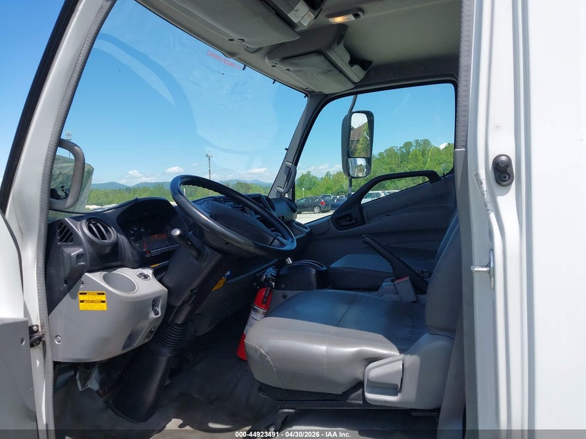 2020 Hino Xjc720/xfc720 VIN JHHRDM2H1LK008457 IAAI salvage auction — UNKNOWN, Clear (North Carolina), sold $17,200 on 2026-07-17 (photo 7)