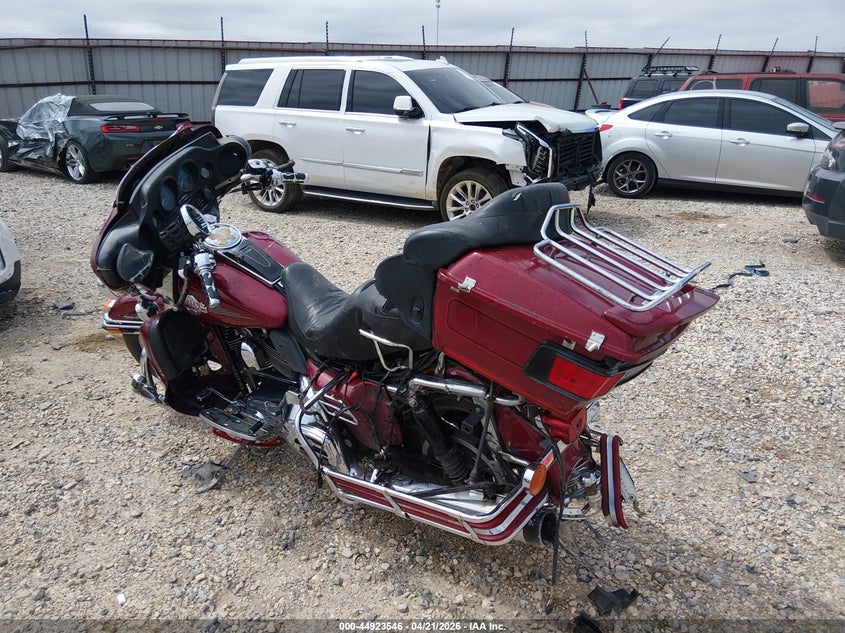 2006 Harley-davidson Flhtcui VIN 1HD1FCW156Y600798 IAAI salvage auction — ROLLOVER, Original (Texas), sold $950 on 2026-07-07 (photo 3)